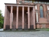 Kaliningrad (Königsberg). Tomba di Immanuel Kant presso la cattedrale.